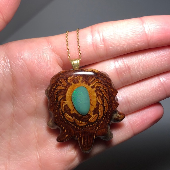 Jewelry - Third Eye Pinecone